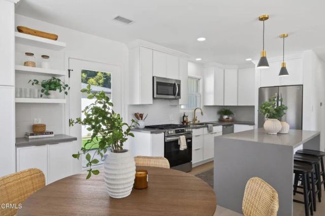 2679 Preble Avenue, Ventura, CA 93003