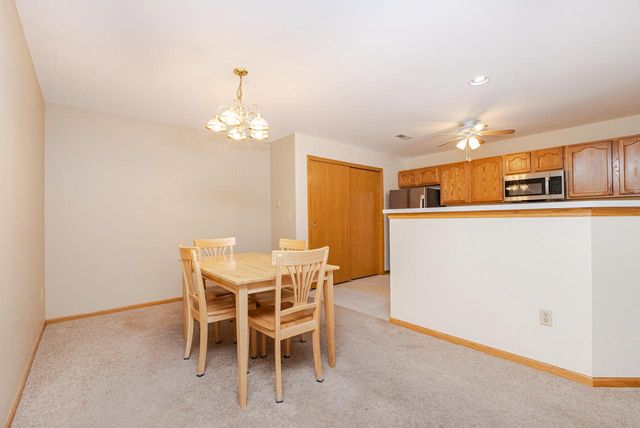 930 Oconomowoc PARKWAY, Oconomowoc, WI 53066