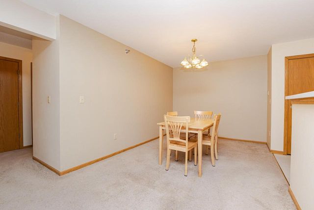 930 Oconomowoc PARKWAY, Oconomowoc, WI 53066