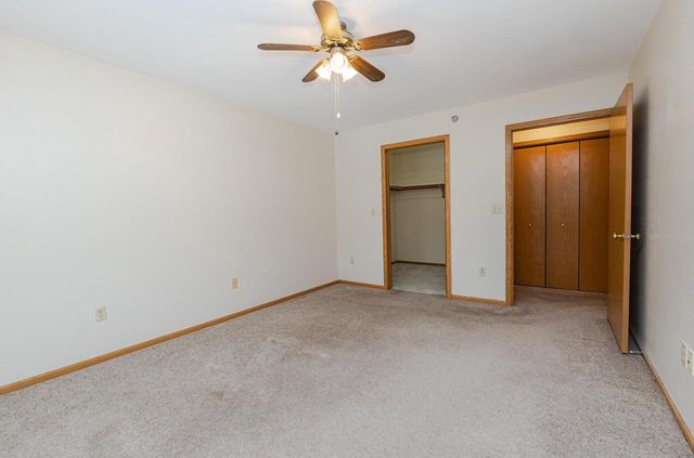 930 Oconomowoc PARKWAY, Oconomowoc, WI 53066