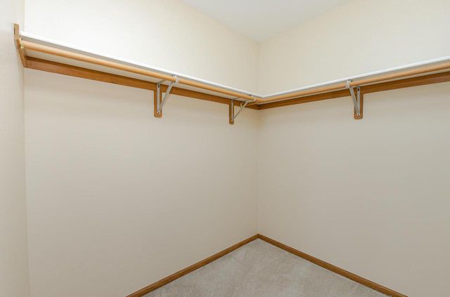 930 Oconomowoc PARKWAY, Oconomowoc, WI 53066