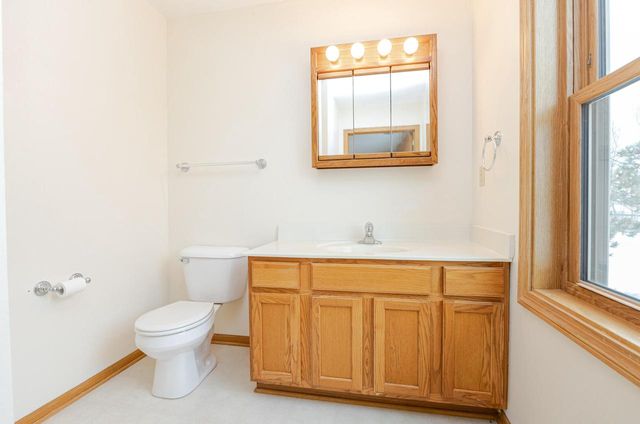 930 Oconomowoc PARKWAY, Oconomowoc, WI 53066