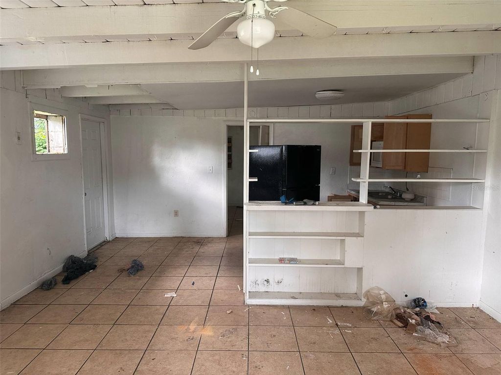Image 15 of property listing at 919 E 122ND AVENUE, Tampa, FL 33612