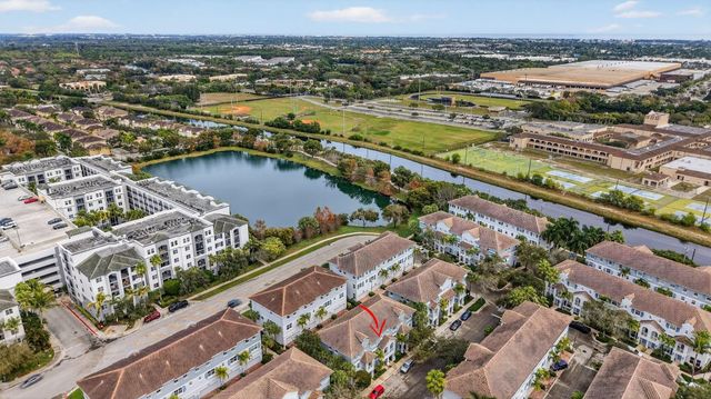 1252 Via De Fossi, Boynton Beach, FL 33426