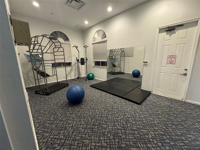 1252 Via De Fossi, Boynton Beach, FL 33426