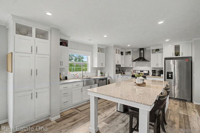 6435 Prince Blvd, Tyrone Township, MI 48430