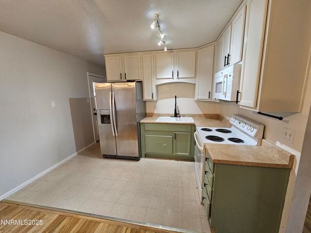 3265 Downey Avenue, Reno, NV 89503