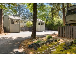 15938 QUARRY Rd B-3, Lake Oswego, OR 97035