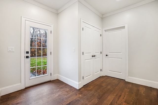 157 Mill St, Natick, MA 01760