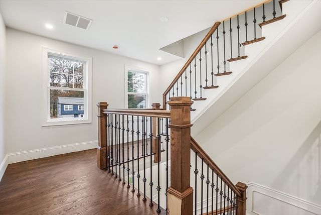 157 Mill St, Natick, MA 01760