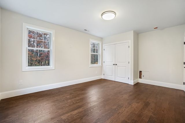 157 Mill St, Natick, MA 01760