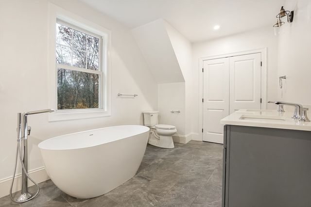 157 Mill St, Natick, MA 01760