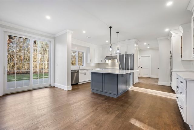 157 Mill St, Natick, MA 01760