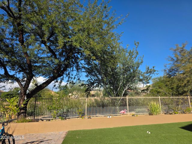 2012 W CHIMNEY ROCK Road, Phoenix, AZ 85085