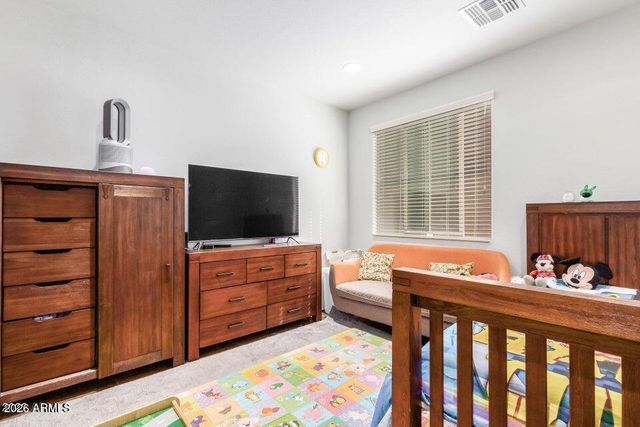 2012 W CHIMNEY ROCK Road, Phoenix, AZ 85085