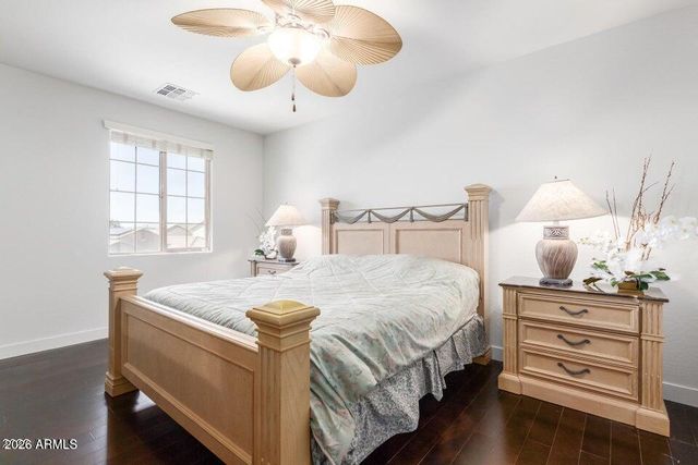 2012 W CHIMNEY ROCK Road, Phoenix, AZ 85085