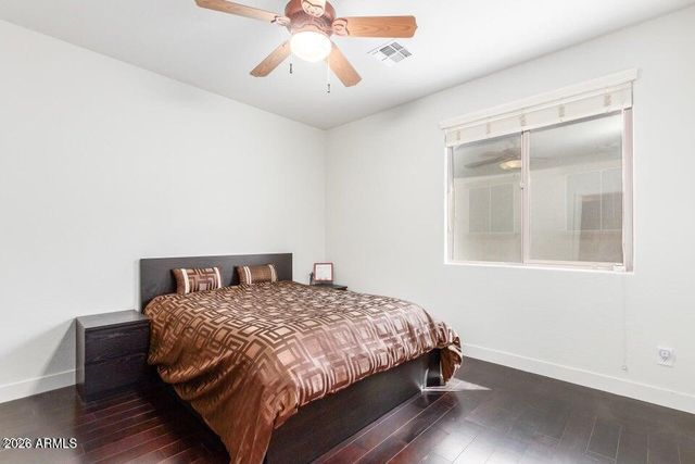 2012 W CHIMNEY ROCK Road, Phoenix, AZ 85085