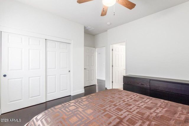 2012 W CHIMNEY ROCK Road, Phoenix, AZ 85085