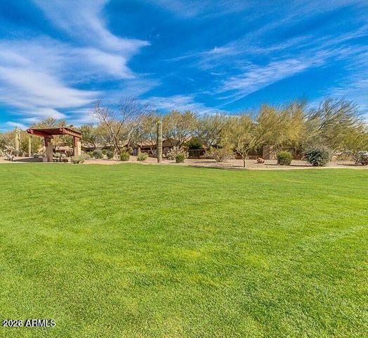 2012 W CHIMNEY ROCK Road, Phoenix, AZ 85085