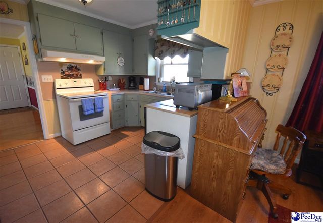 2713 W Ridgecrest Cir, Florence, SC 29501