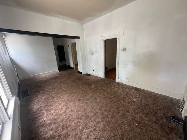 429 E Locust Street, Kankakee, IL 60901