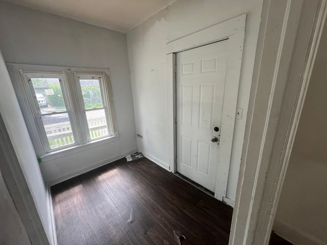 429 E Locust Street, Kankakee, IL 60901