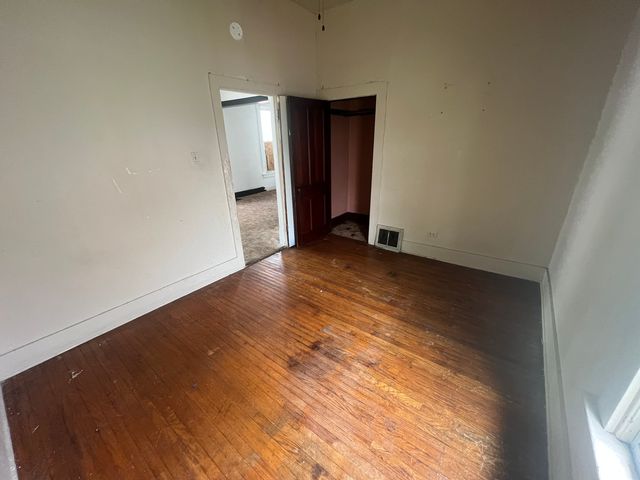 429 E Locust Street, Kankakee, IL 60901