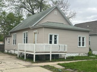 429 E Locust Street, Kankakee, IL 60901
