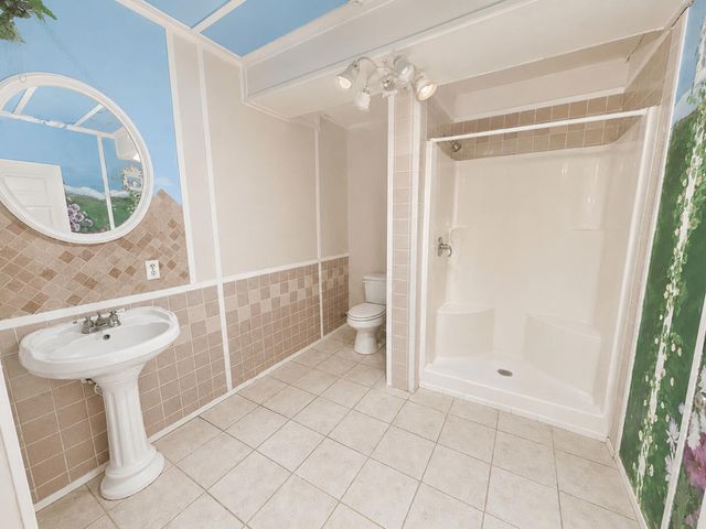 34 Ross Jones Road, Whitley City, KY 42653