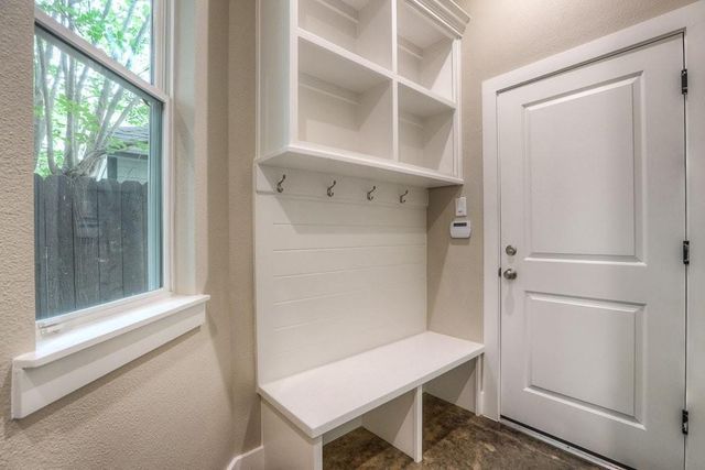 3619 Alba Road, Houston, TX 77018