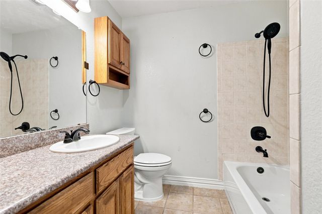 6705 Nola Court, Watauga, TX 76148