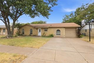 6705 Nola Court, Watauga, TX 76148