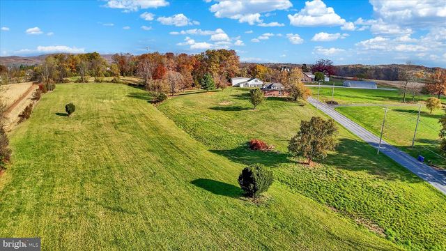 470 CAPITOL HILL RD, Dillsburg, PA 17019