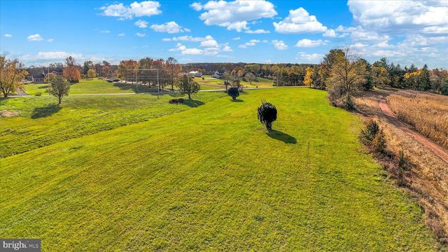 470 CAPITOL HILL RD, Dillsburg, PA 17019