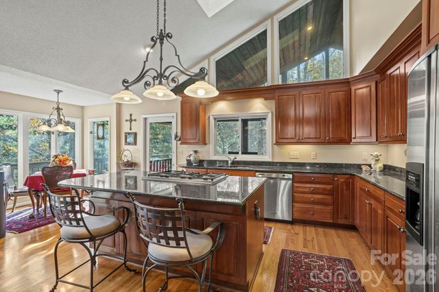 231 Greenleaf Drive, Flat Rock, NC 28731