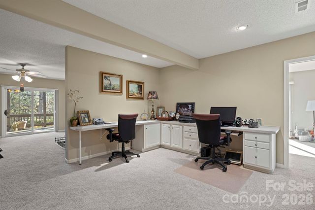 231 Greenleaf Drive, Flat Rock, NC 28731