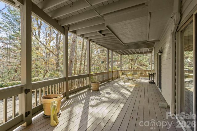 231 Greenleaf Drive, Flat Rock, NC 28731