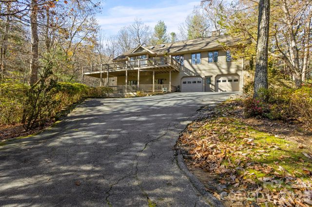 231 Greenleaf Drive, Flat Rock, NC 28731