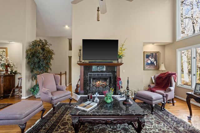 231 Greenleaf Drive, Flat Rock, NC 28731