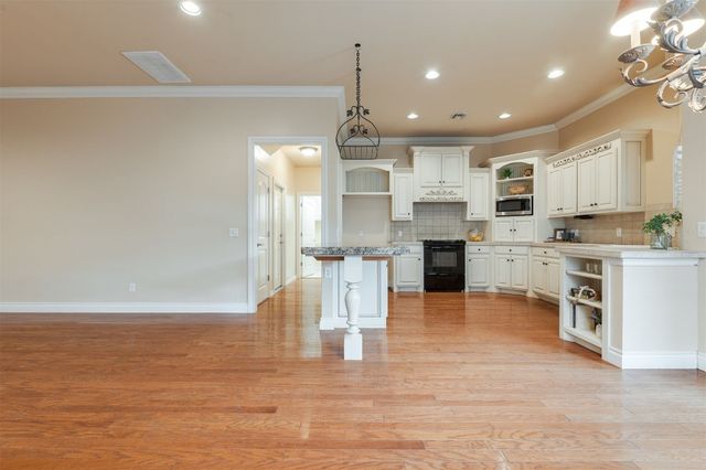17204 Cedar Drive, Edmond, OK 73012