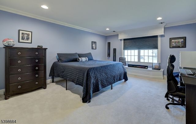 6 Norman Ct, Livingston Twp., NJ 07039