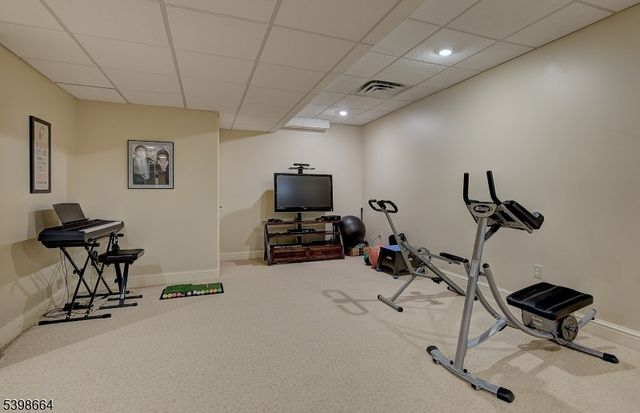 6 Norman Ct, Livingston Twp., NJ 07039