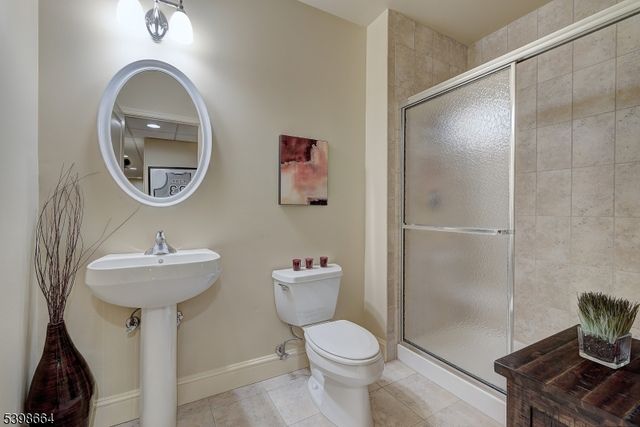 6 Norman Ct, Livingston Twp., NJ 07039