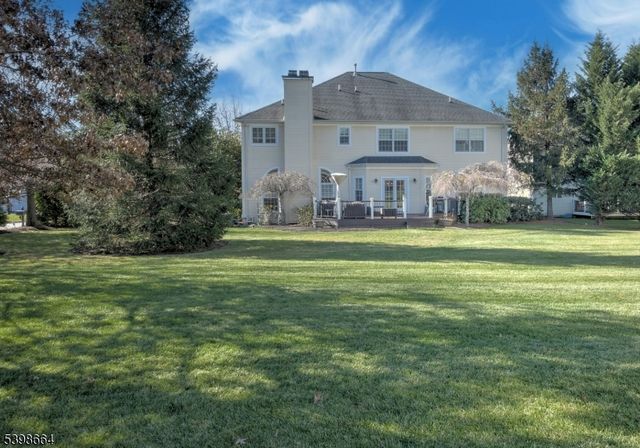 6 Norman Ct, Livingston Twp., NJ 07039