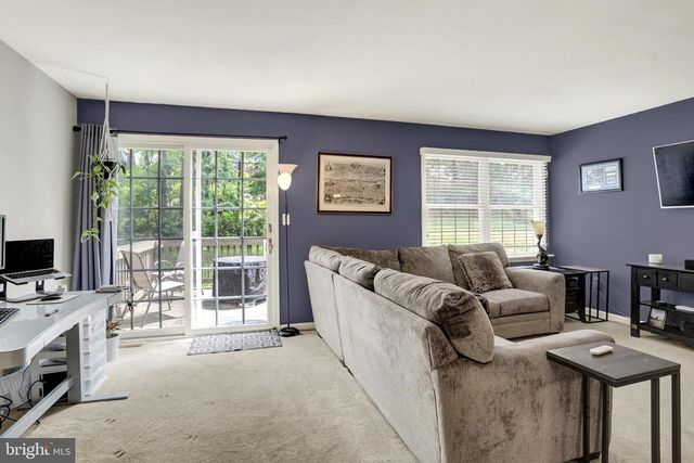 4075 CAISSONS CT, Enola, PA 17025