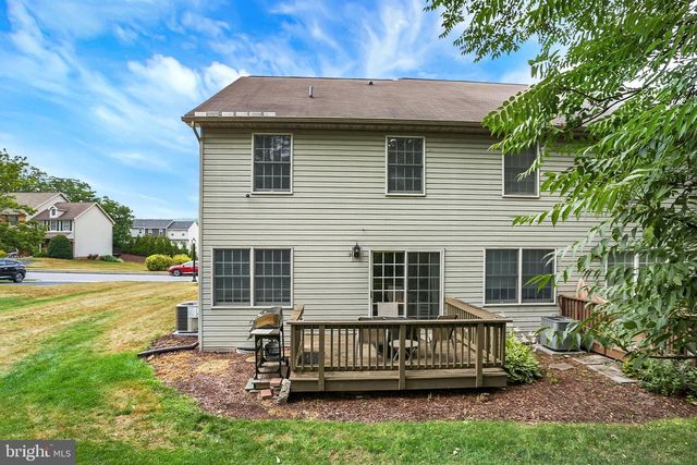 4075 CAISSONS CT, Enola, PA 17025