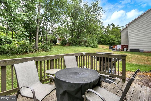 4075 CAISSONS CT, Enola, PA 17025