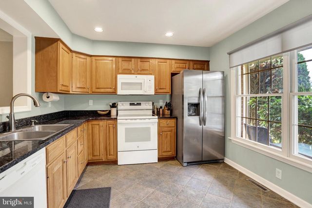 4075 CAISSONS CT, Enola, PA 17025