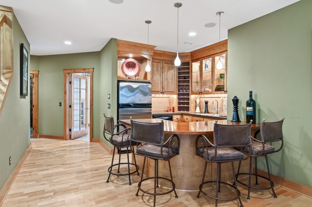 1423 June Avenue S, Golden Valley, MN 55416