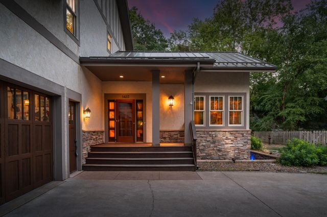 1423 June Avenue S, Golden Valley, MN 55416